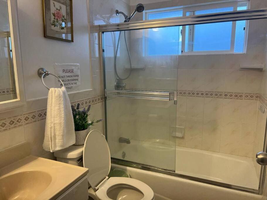 Affordable Private Rooms With Shared Bath Kitchen Near Sfo เดลีซิตี ภายนอก รูปภาพ